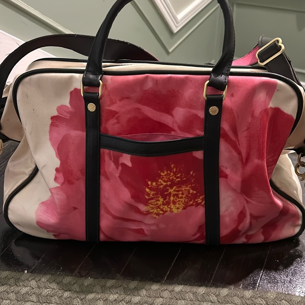 Isaac Mizrahi Pink Peony Pop Travel Bag - Beautiful and Spacious